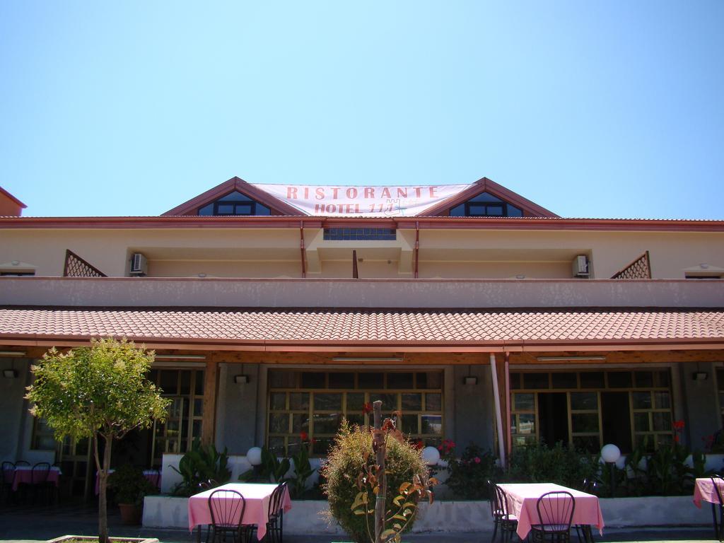 Hotel Ristorante111 Villapiana Eksteriør billede